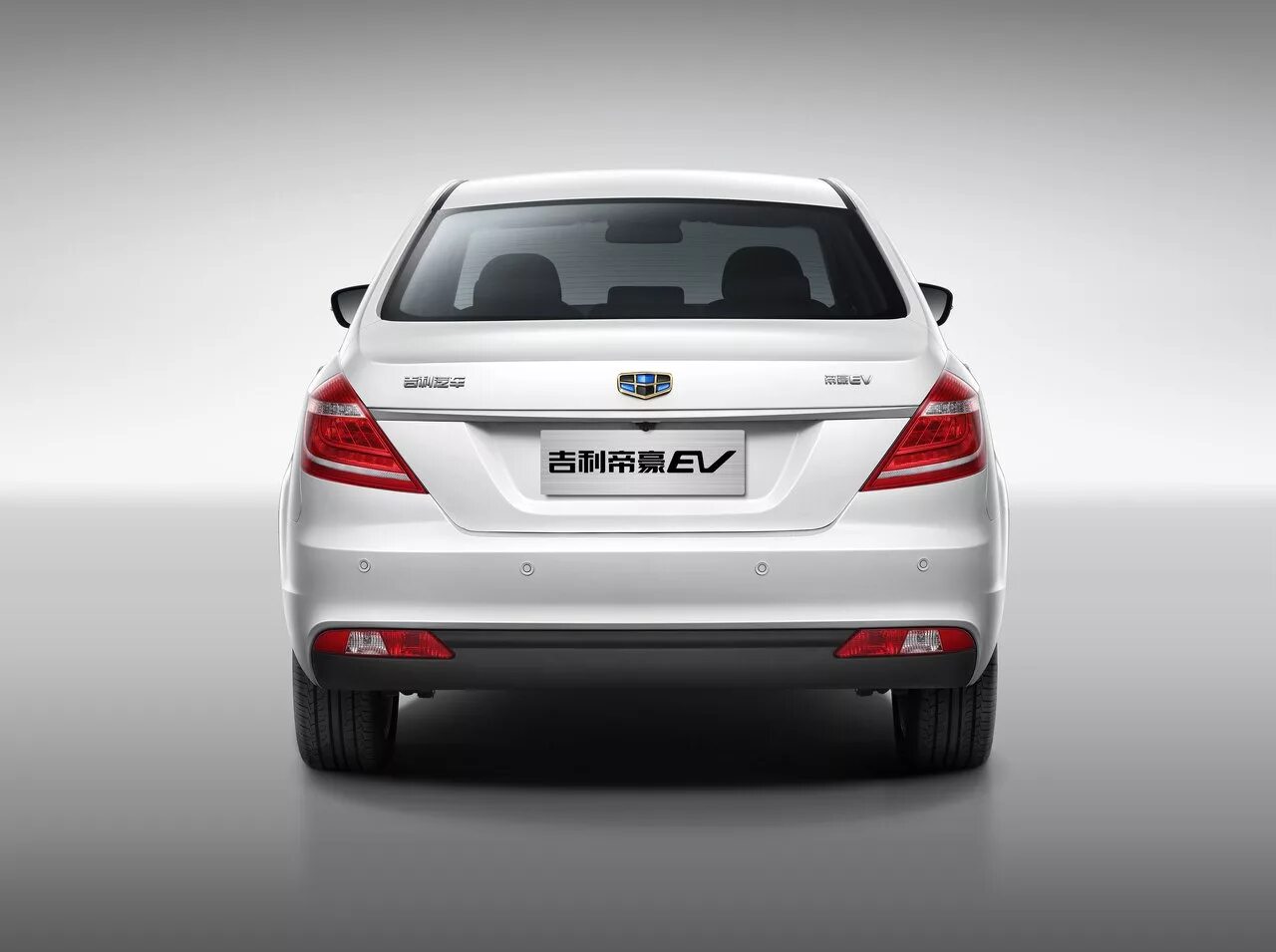 Джели мгранта. Geely Emgrand ec7. Geely Emgrand ev300. Geely Emgrand ec7 2022. Geely Emgrand 2022.