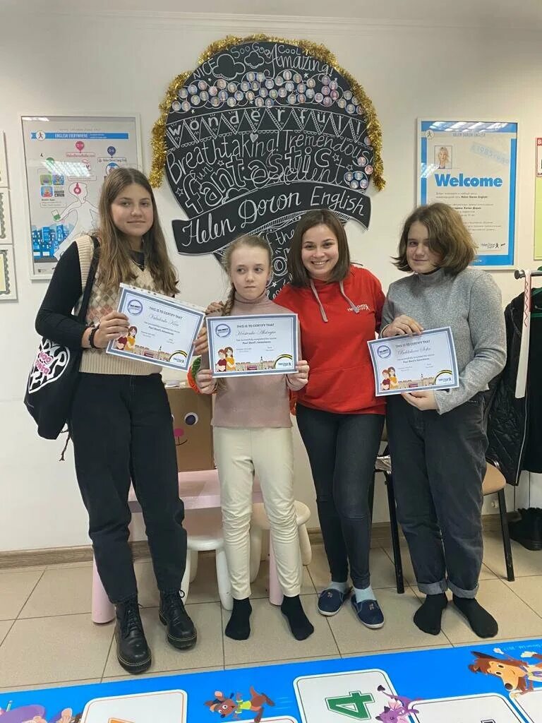 курсы иностранных языков. взрослые на уроке английского. Helen doron новосибирск. курсы английского краснодар. курсы английского краснодар.