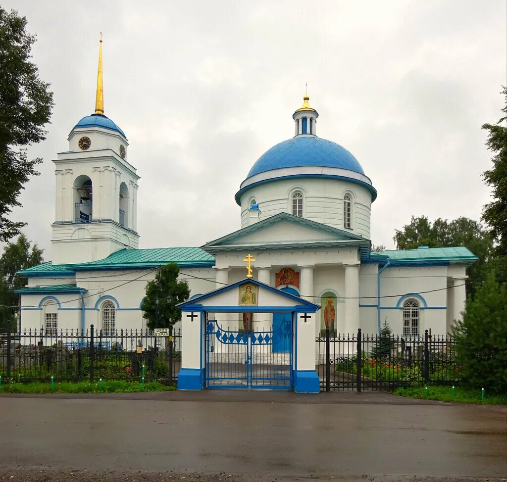 Богородицы церкви в московской области. Казанская Церковь Фрязево. Иванисово Церковь Казанской иконы Божией матери. Церковь Казанской иконы Божией матери в Иванисово село Иванисово. Церковь Фрязево Иванисово.