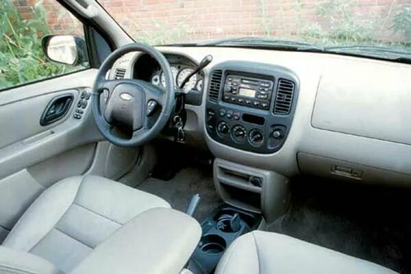 Форд эскейп 2002 салон. 0 автомат. Салон маверик. Ford maverick 2005 салон. Ford maverick 2003 салон.