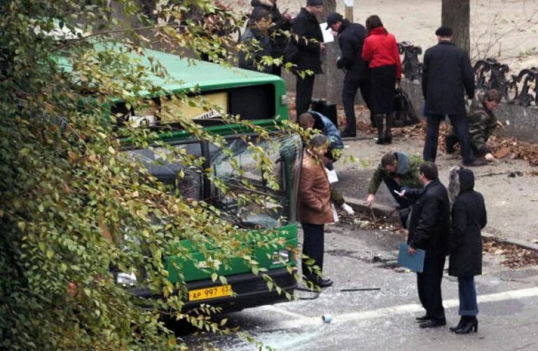 Взрыв автобуса в Тольятти 31.10.2007. 31 Октября 2007 года в Тольятти взрыв автобуса. Взрыв автобуса в тольятти