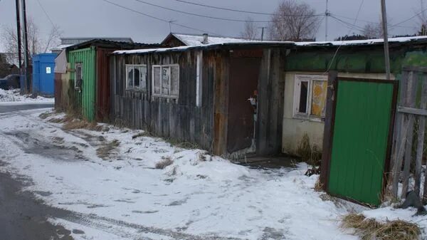 Продавашки пыть ях. Балок пыть-ях. пыть ях вертолетка. балки в пыть-яхе. вертолетка поселок пыть ях.