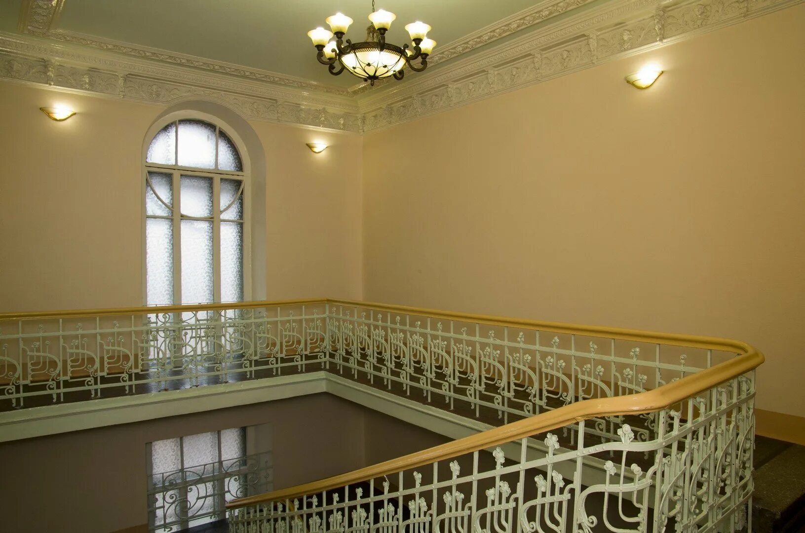 Достопримечательности шумовский дворец города чита. Архитектура читы шумовский дворец. Дом купцов шумовых в чите. Старинная чита шумовский дворец. Старинная чита шумовский дворец.