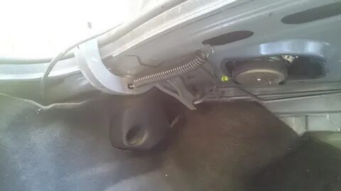 Открытие багажника тойота королла