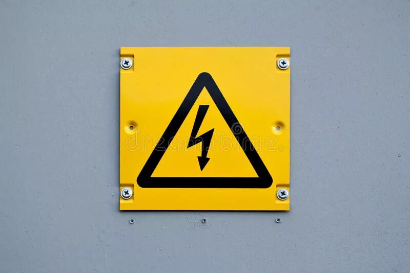 Знак электричества молния. Знак опасно электричество. Треугольник напряжений. Желтый знак с молнией. Желтый знак молния