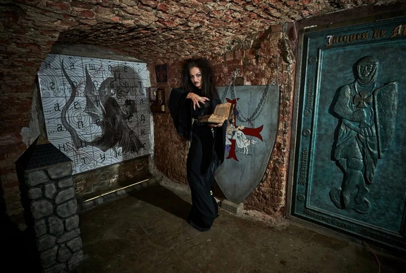 Квест меч короля артура пермь. Квест меч короля артура на войковской. Квест меч короля артура спб. Квест меч короля артура спб. Квест в реальности меч короля артура.