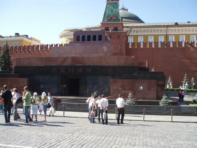 Посетить мавзолей в москве расписание. Экскурсия в мавзолей ленина. мавзолей ленина в москве внутри.