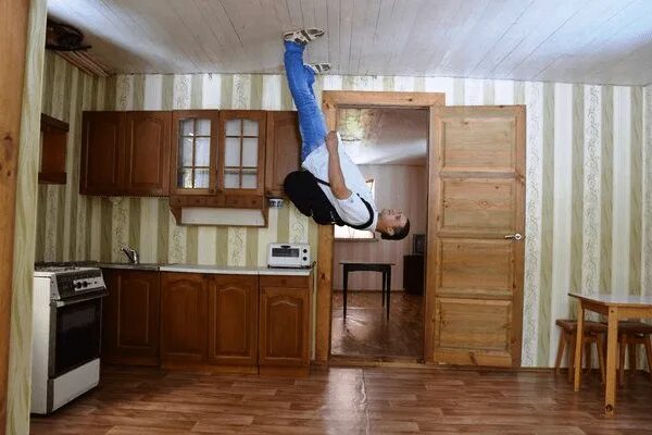 Перевернутый дом в дукоре цена график работы В Литве построен самый крупный в Европе перевернутый дом