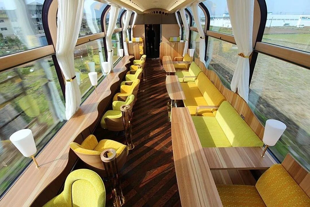 Dining car. Ресторан поезд Япония. Вагон ресторан. Панорамный вагон. Ресторан в поезде.