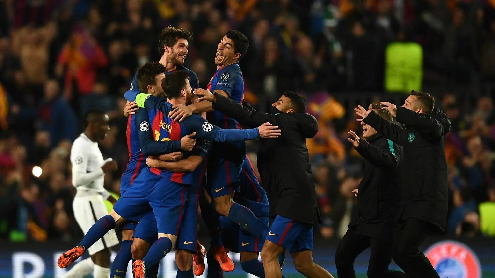 Барселона 17/18. Barcelona psg 4:1. Футбол. Псж барселона 1 1. Барселона псж 6 1.