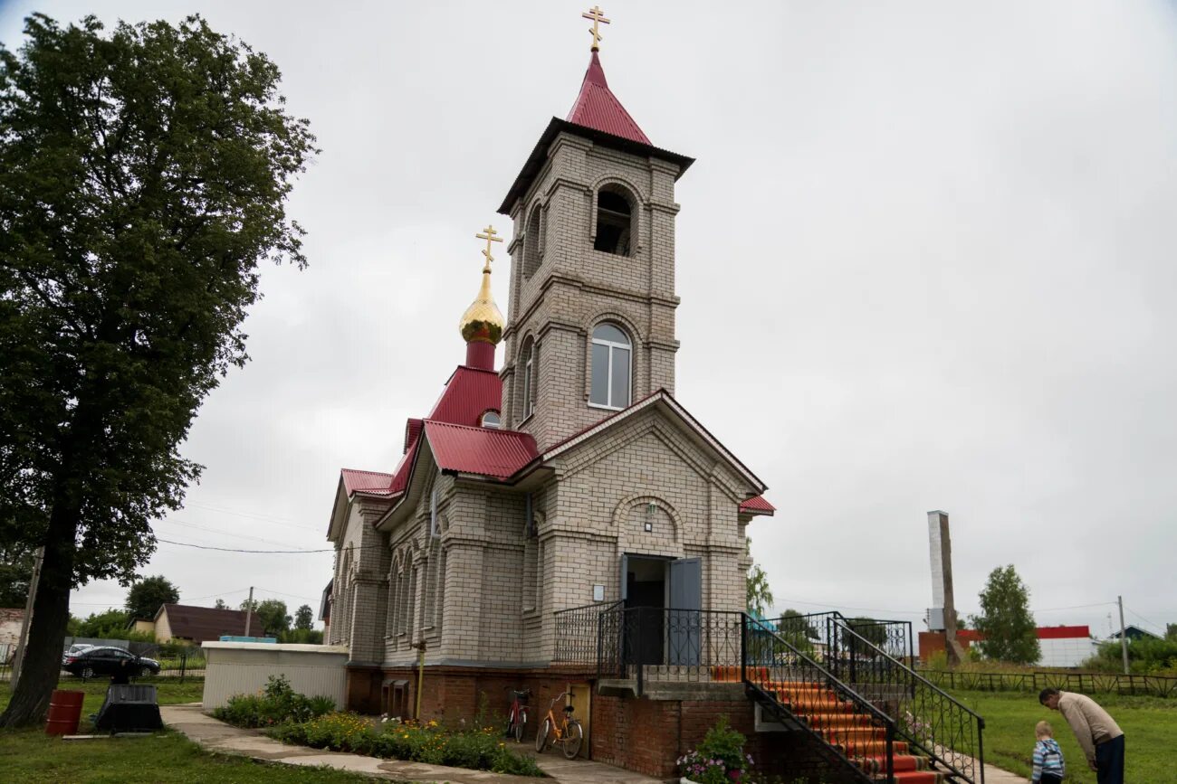 Семья петровых пычас. Дом культуры пычас. Селе русский пычас. Село пычас. Село пычас.