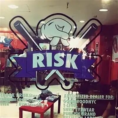 Настольная игра риск старая. Risk магазин. Настольные игры для подростков. Risk магазин. Настолка риск.