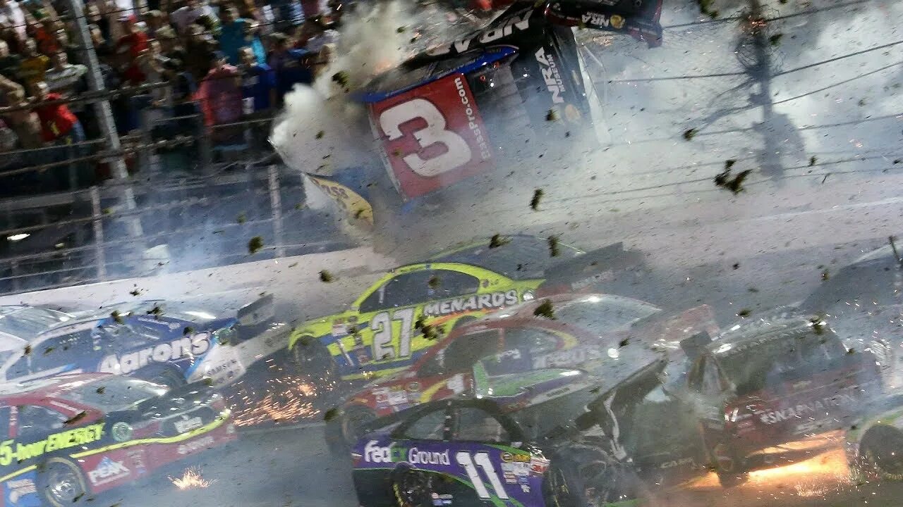 Crash 2015. Nascar 2011 crash. nascar аварии. автокатастрофа наскар. nascar происшествия.
