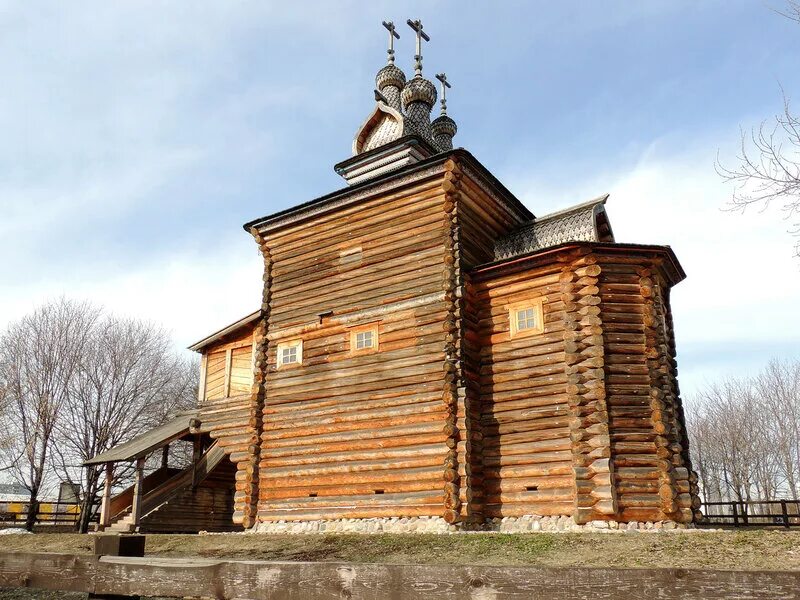 Церковь георгия победоносца, парк коломенское. Деревянный храм георгия победоносца мытищи. Деревянная церковь георгия победоносца. Деревянный храм георгия победоносца в коломенском. Коломенское деревянный храм.