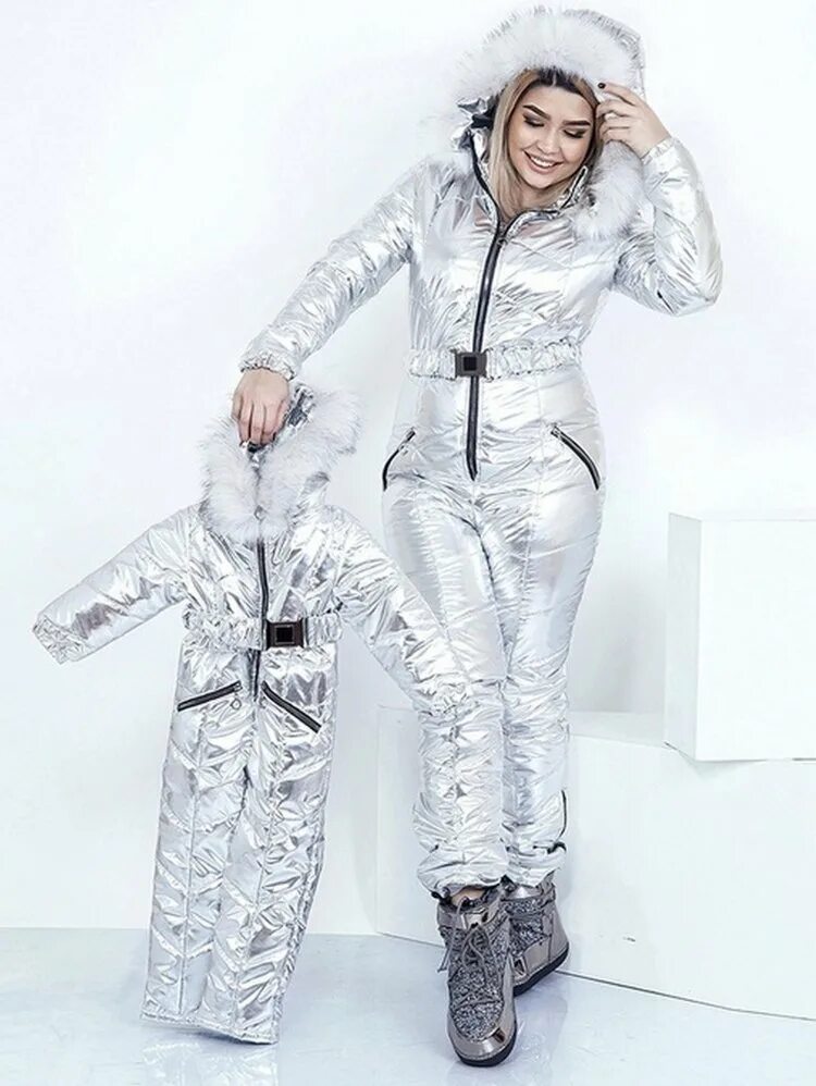 Бомбинезонженский зимний. Женский комбинезон moncler 2020. Сколько стоят комбинезоны зимние. Сколько стоят комбинезоны зимние. Комбинезон naumi sport.