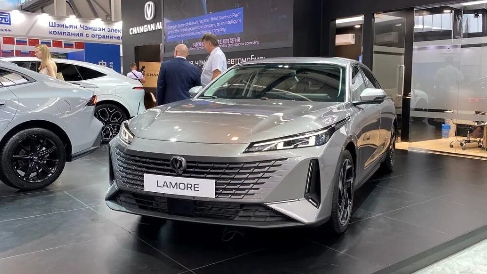 Как продавать машину в 2025 году. Changan lamore 2025. changan седан 2025. чанган седан 2025 года. китайская машина чанган 2025.