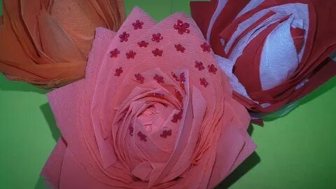 Сделать из бумажных салфетках цветов