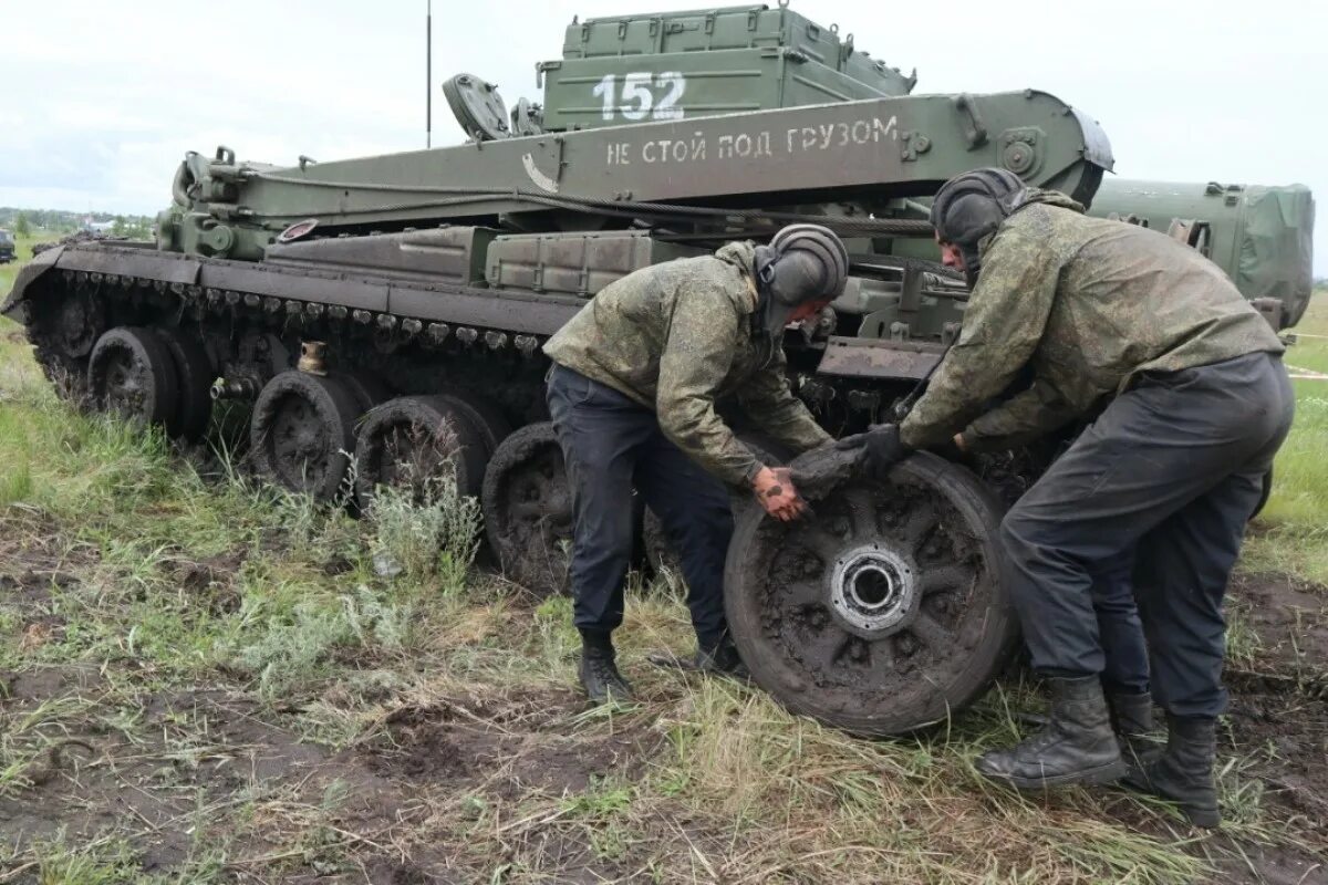 Полевой ремонтный робот. Рембат. Военная техника РЕМБАТА.