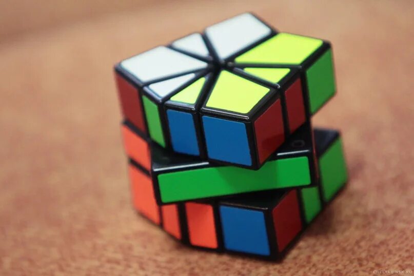Нестандартные кубики. Кубик Рубика. Необычные кубики Рубика. Странный кубик Рубика. Собранный кубик Рубика.