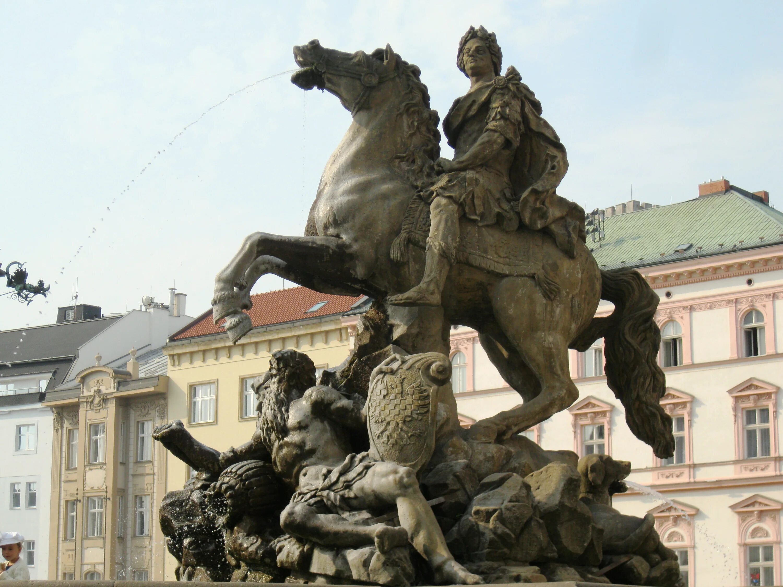 Памятник яну гусу на староместской площади. Памятник карлу iv у карлова моста. Памятник карлу в праге у карлова моста. Памятник яну палаху в праге. Памятники культуры чехии.