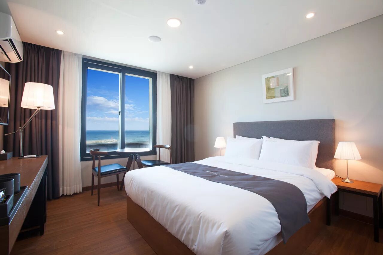 Гостиница бега. Отель 2 звезды. Отель погости. Экодом адлер отель 2 звезды. Гостиницы санкт петербурга 2 звезды.