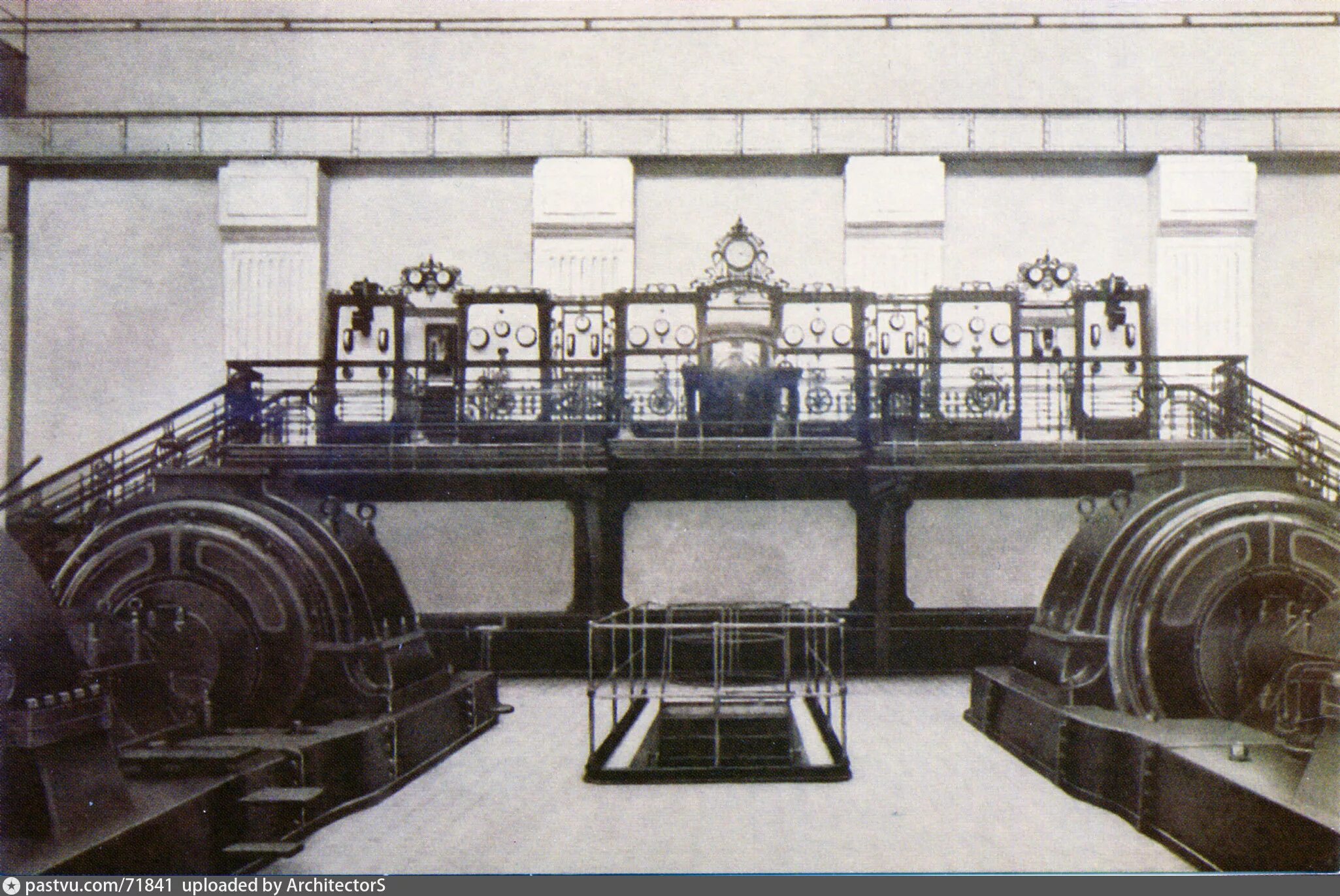 — первая электростанция в нью-йорке. Машинный зал электростанции в зимнем дворце. Первая рязанская электростанция. Машинный зал электростанции в зимнем дворце. Первая электростанция 1882 нью йорк.