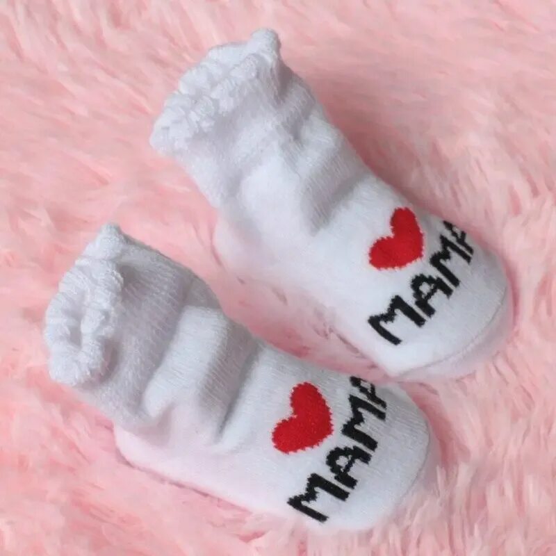 Носочки 6 месяцев. Носочки для новорожденных. Носки для младенцев. Носки хлопковые для новорожденных. Носки новорожденному мальчику.