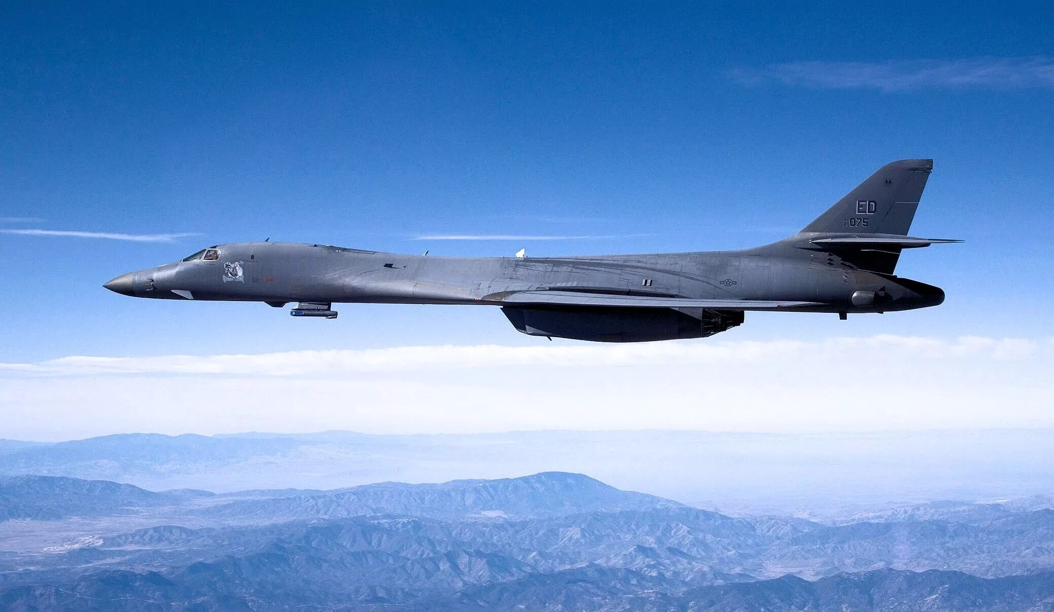 Rockwell b 1b lancer. Rockwell b-1 lancer. b-1b lancer в сша. бомбардировщики сша b-1b lancer.