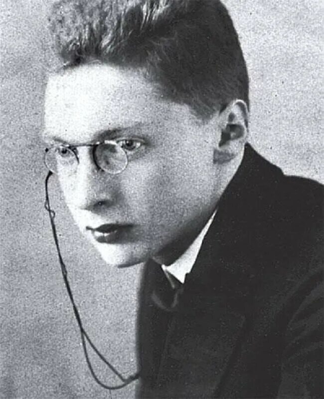 Роман осипович якобсон 1896 1982. Якобсон лингвист. Роман осипович якобсон 1896 1982. Роман якобсон лингвист. Якобсон роман осипович.