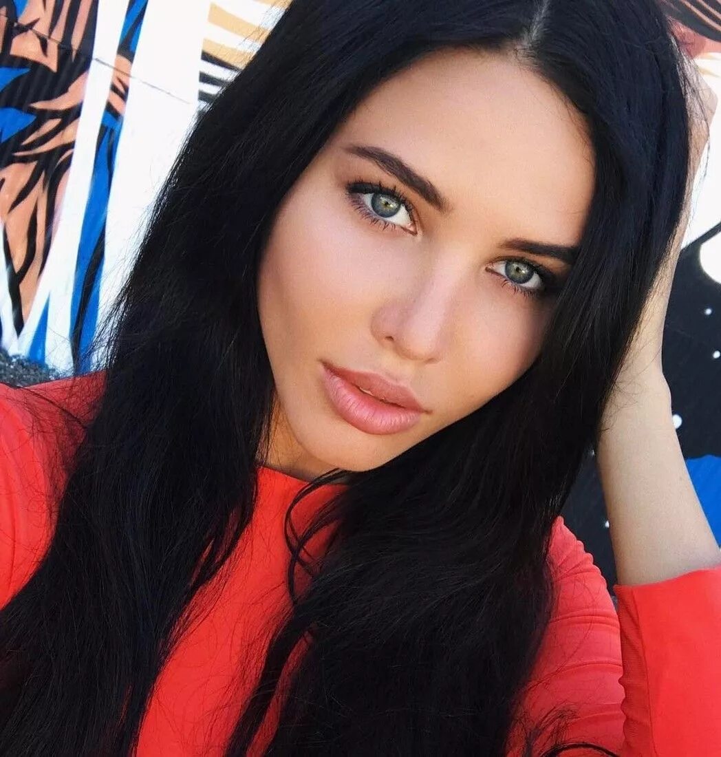 Istander. модная одежда в инстаграмме. необычные девушки модные инстаграм. стиль негин мирсалехи.