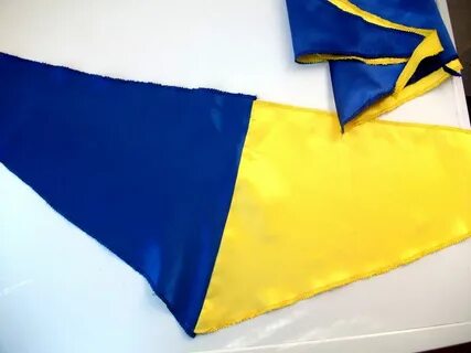 Жовто блакитный