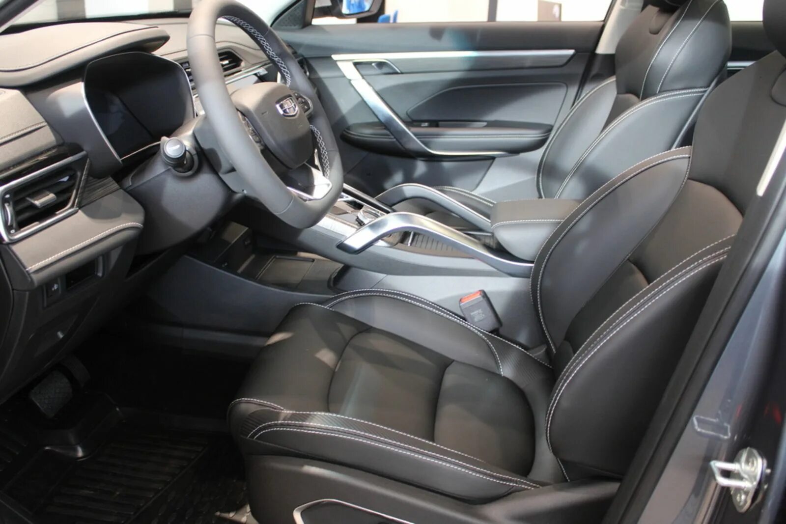 Geely atlas 2. Объем бака джили атлас 2024. Объем бака джили атлас 2024. Geely atlas pro basalt grey. Geely atlas черный.