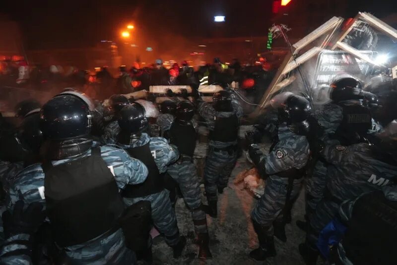 Сколько погибло беркута на майдане. ОМОН Беркут Украина до Майдана.