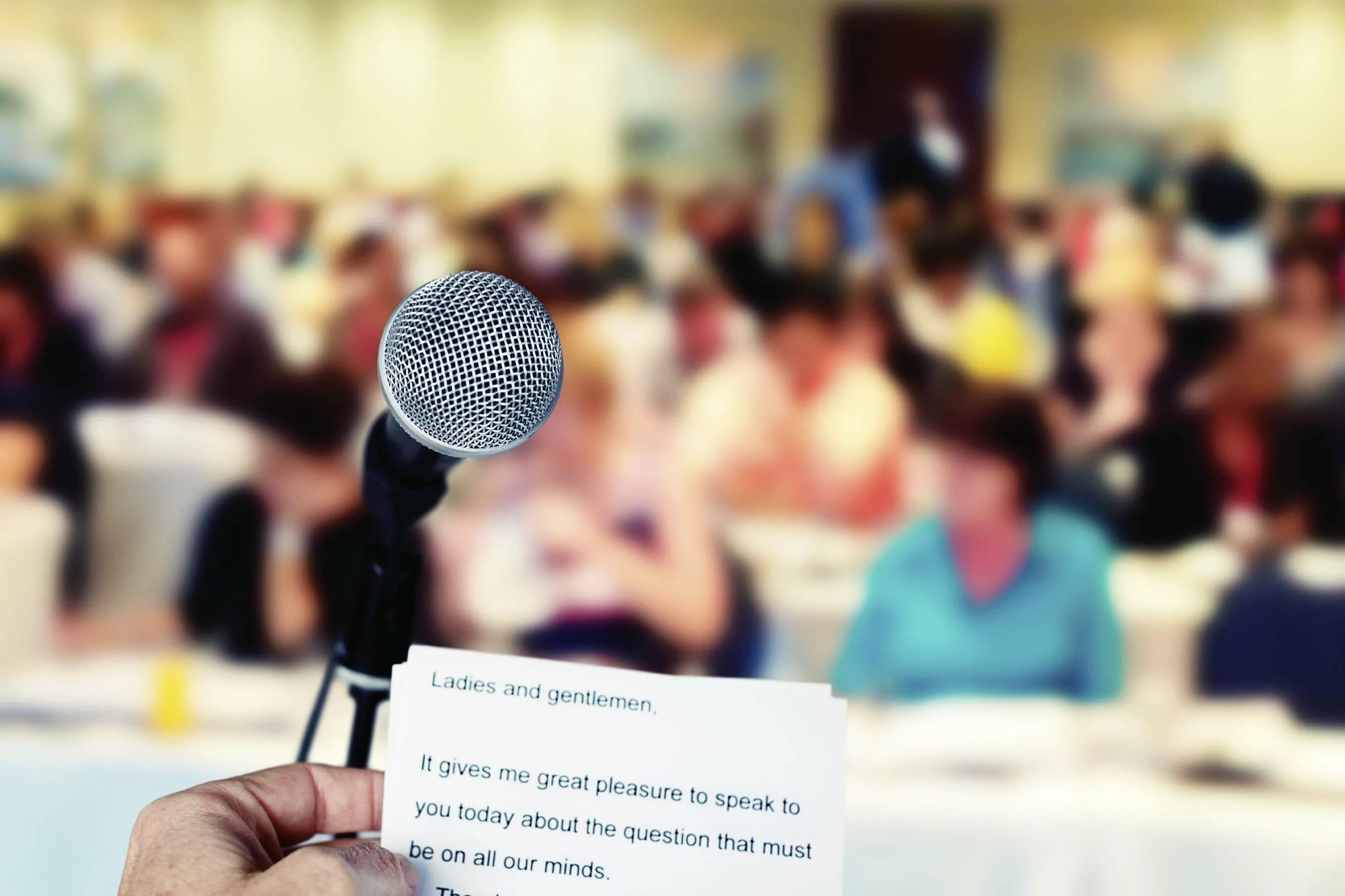 Show when speak. Спикер с микрофоном. Show when speak. Речь картинки. Венспик.