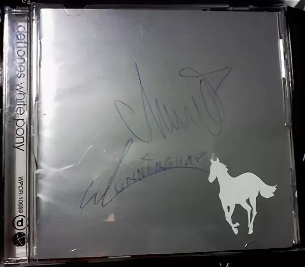 Deftones let me get what i want. Deftones автограф. deftones 7 words vhs.