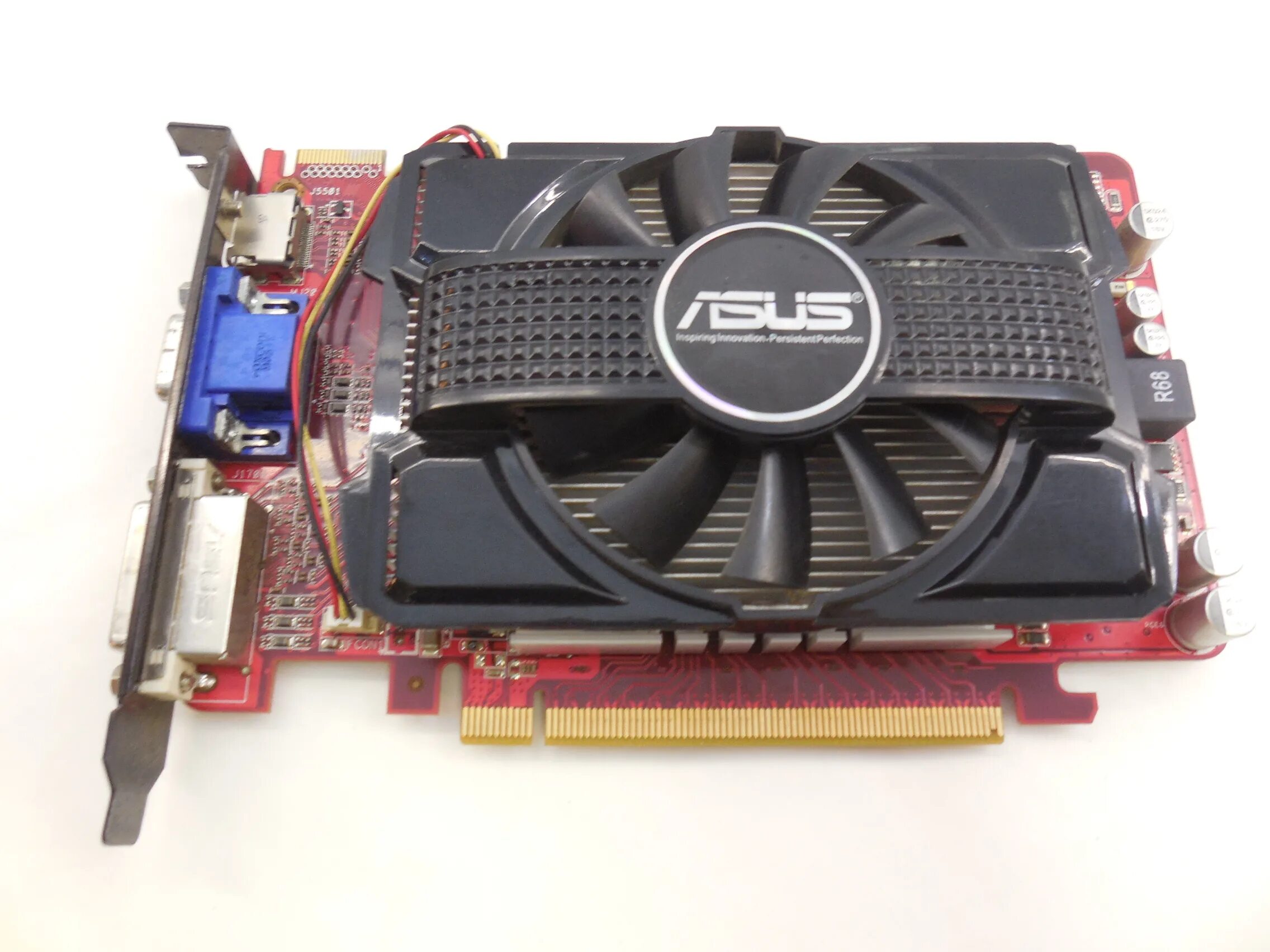 AMD Radeon GD 5670. ASUS 5670 1gb. 1 ati radeon