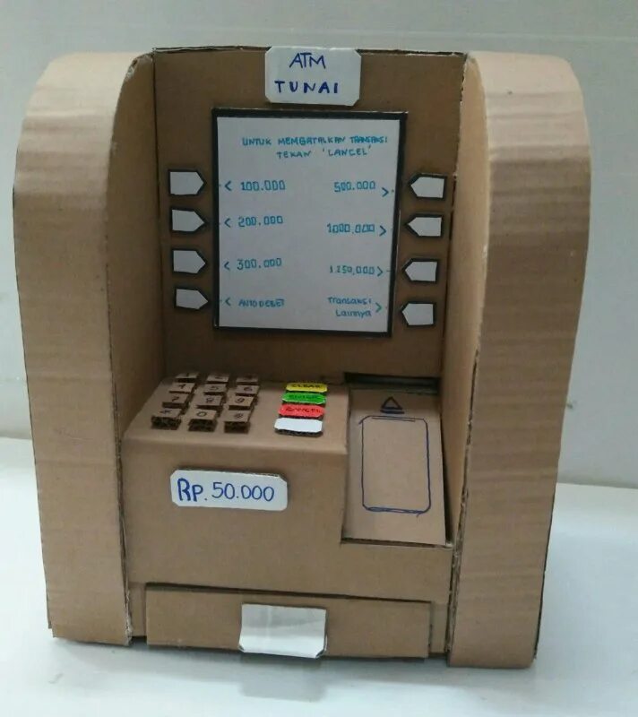 Сделать детский банкомат. Банкомат для детей. Банкомат из картонной коробки. Банкомат своими руками для детского сада. Банкомат из коробки в детский сад.