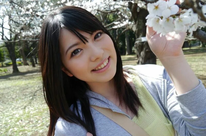 Marina shiraishi. Харуна кодзима. Rion utsunomiya. Юкиё фудзии. Азиатские девушки школьные купальники мини.
