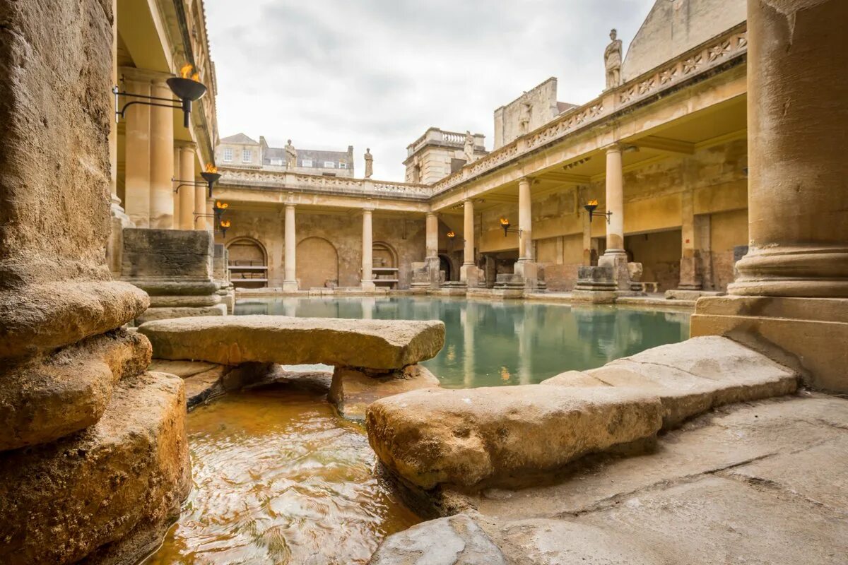 Бани термы в древнем Риме. Римские термы Рим. Древний Рим термы бани купальни. Римские бани термы в древнем Риме.