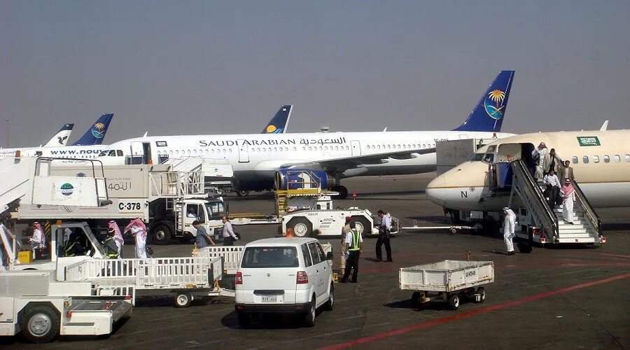 Рейс саудовская аравия. Саудовская аравия авиакомпания. arabia airlines. саудовские авиалинии локхид л10 11.