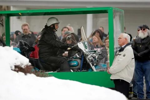 Таня мото в гробу фото