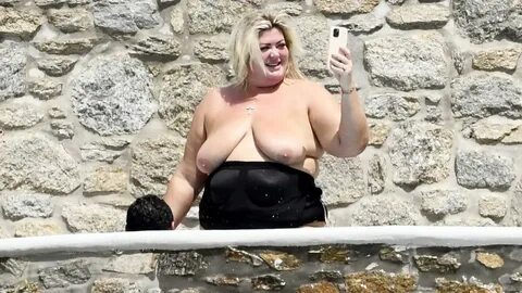 Gemma-Collins-Nude-Sexy-The-Fappening-Blog-4.jpg.