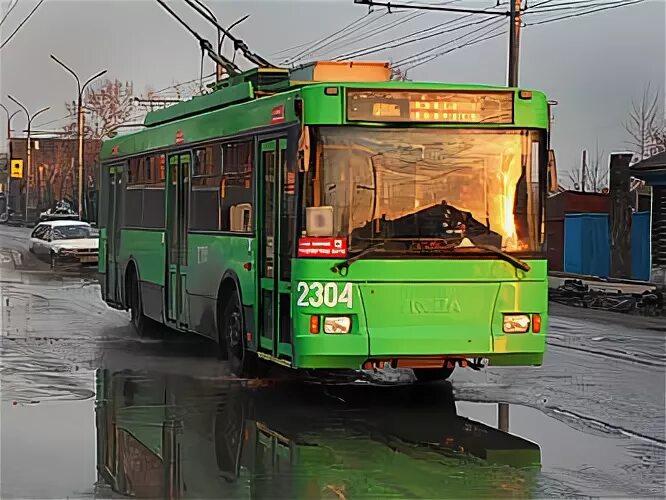 Когда придет троллейбус. Чёрный троллейбус. Троллейбусы прислали с Твери в Новосибирск.