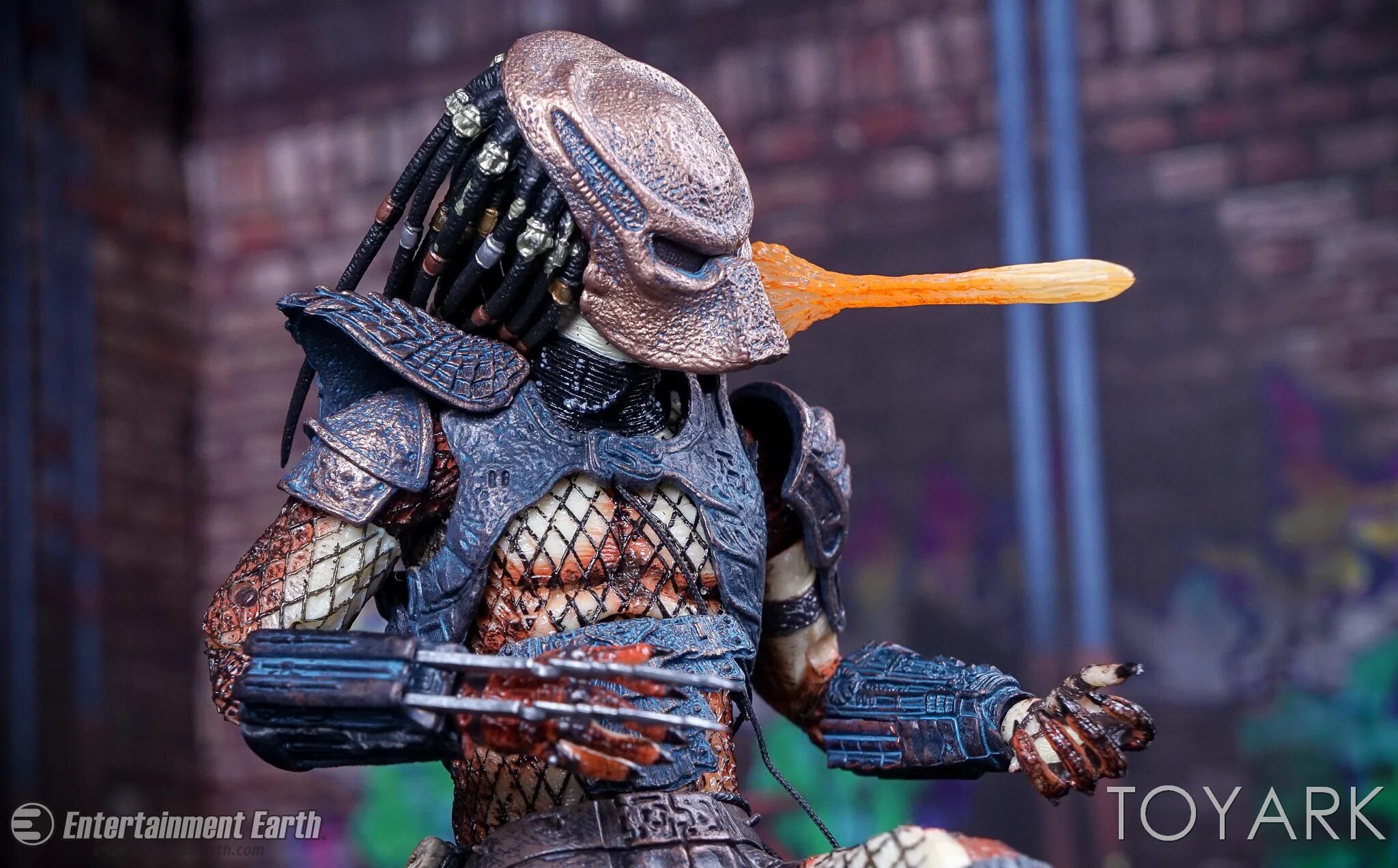 Хищник 2 роли. NECA Predator 2 City Hunter Ultimate. Hot Toys Predator 2 City Hunter. NECA Predator City Hunter. NECA Predator 2 Ultimate City Hunter Predator Figure Review.