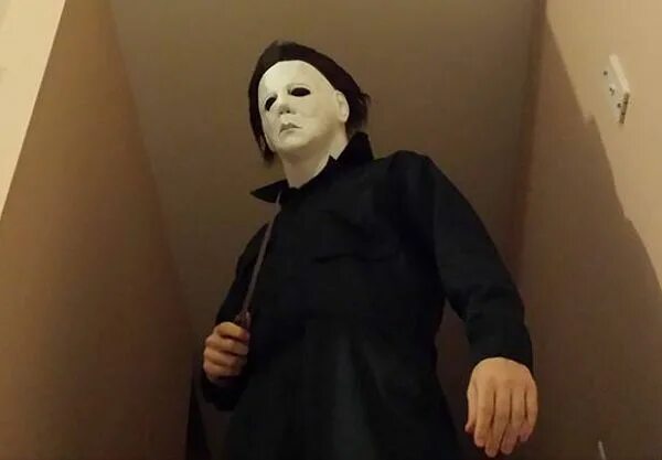 Майкл майлз убийца 4 маска. Mask november. Mask november. Маски с улыбкой на лице. Маска с ухмылкой.