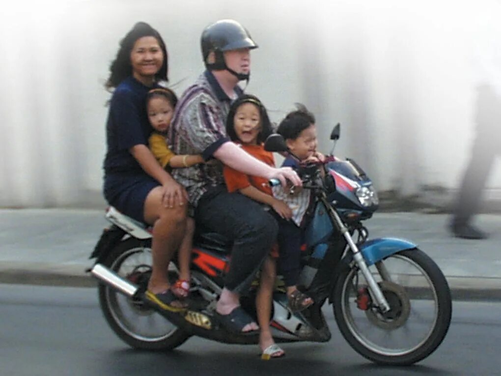 Givi child seat. Со скольки лет можно возить мотоцикл. Со скольки лет можно возить мотоцикл. Мотокресло детское givi s650. Со скольки лет можно возить мотоцикл.