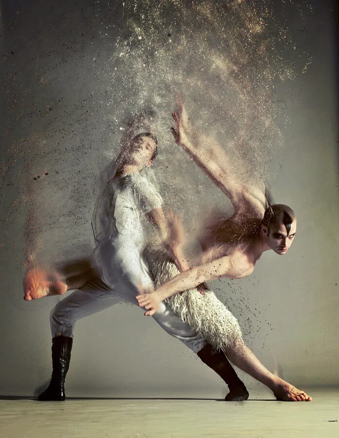 Эмоции в танце. Необычные танцы. Художественная фотография. Самовыражение в танце. Растворение в действии
