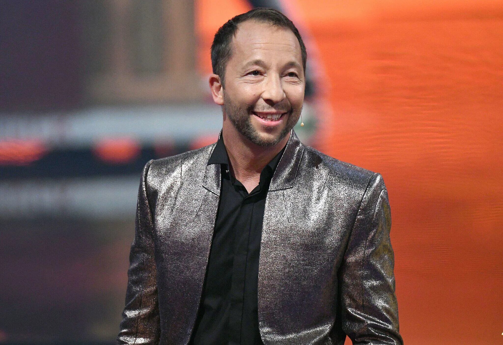 Дж бобо в молодости. Группа dj bobo в фотографиях. Дж бобо лучшее. Dj группа. Дж бобо.