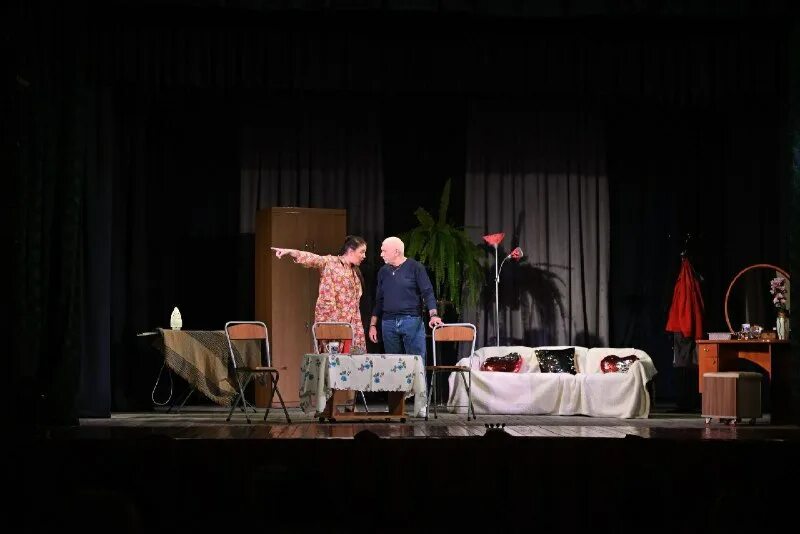 Афиша ирбитского драматического театра на июнь. Желанной картинки девушке. Т комылина сама милого любила. Я тебя люблю очень сильно люблю. Люблю тебя мой любимый.