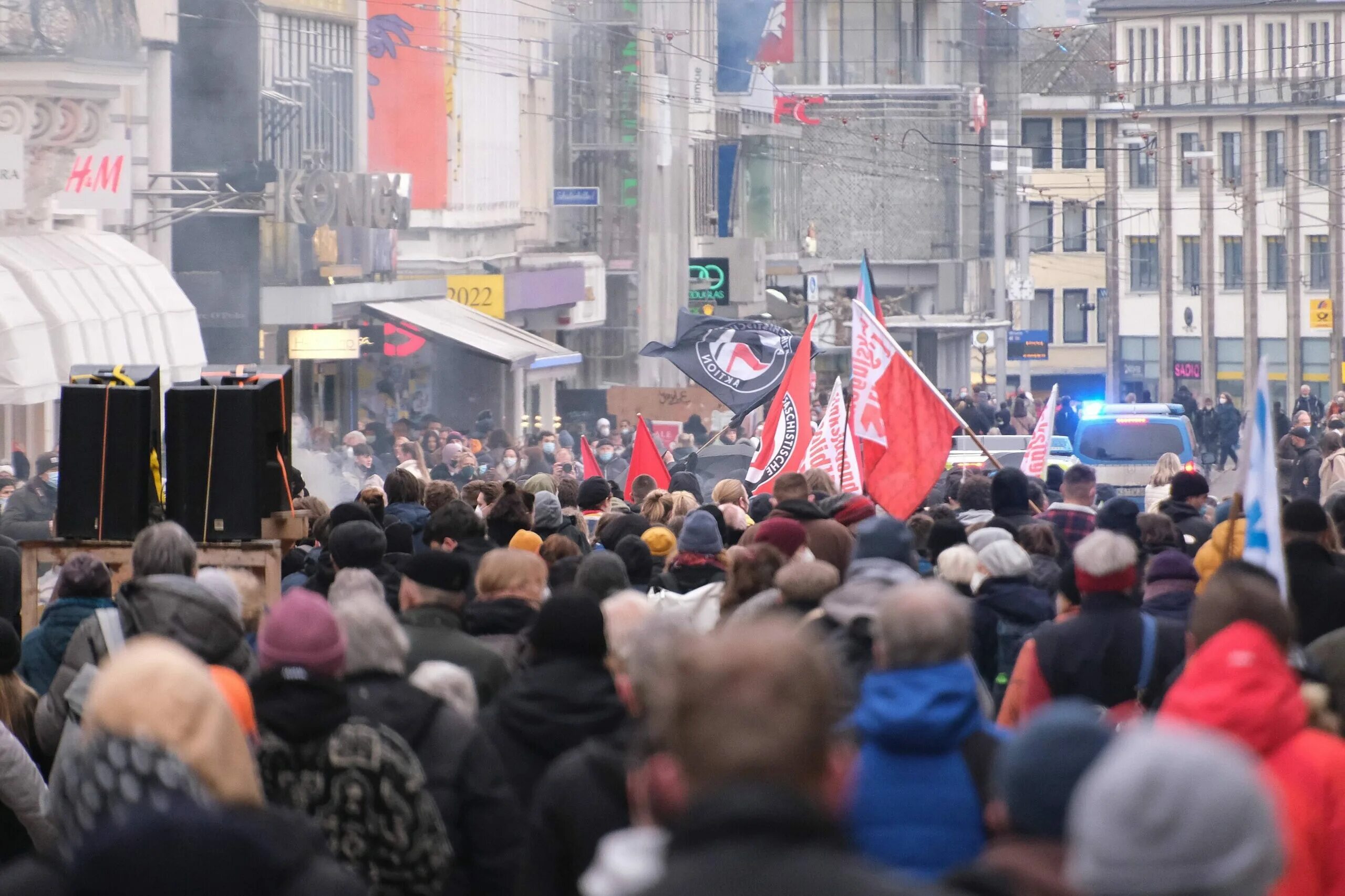 Митинги в Германии 2022. Протесты в Германии 2023. Протесты в Плауэн Германия 2022. Протестующие в Германии.